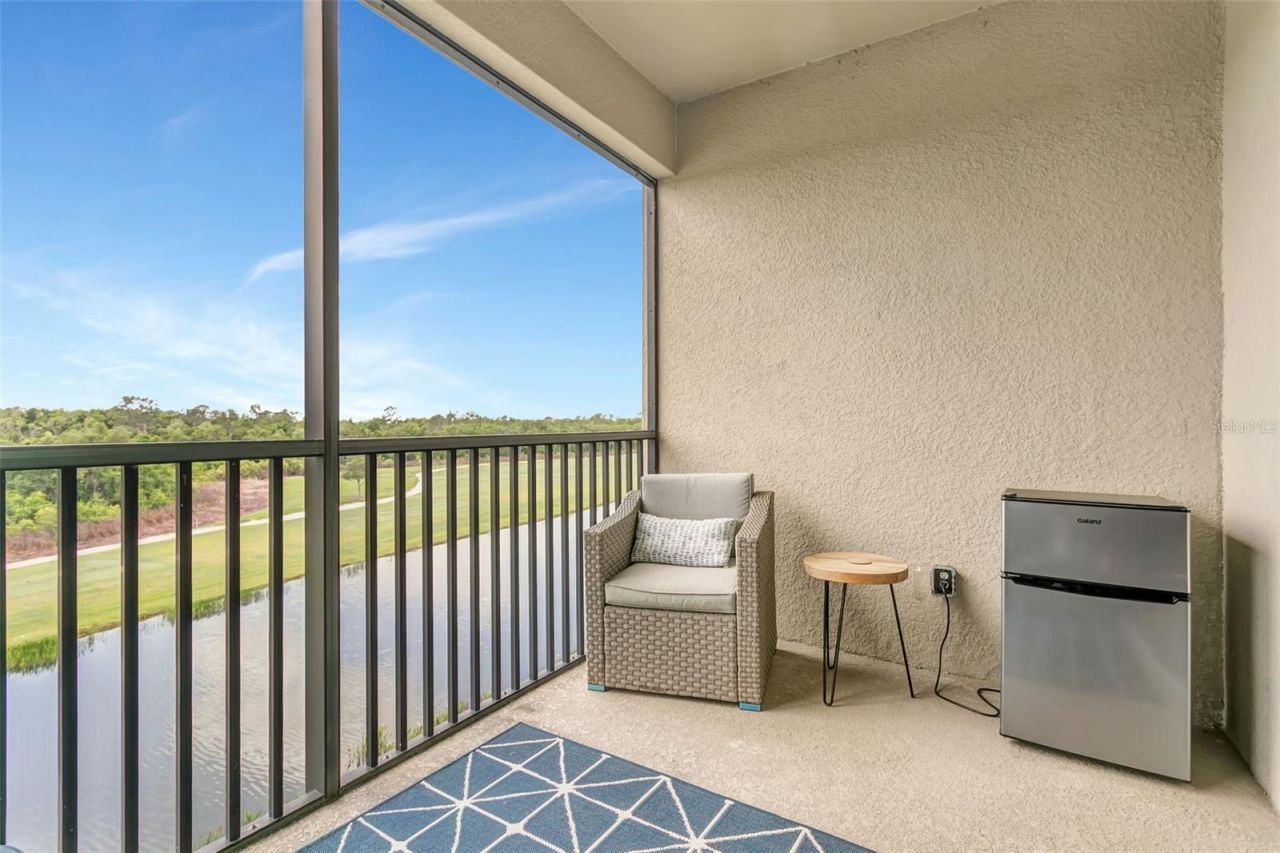 18028 Gawthrop Drive, Unit 403, Bradenton, FL 34211 Photo