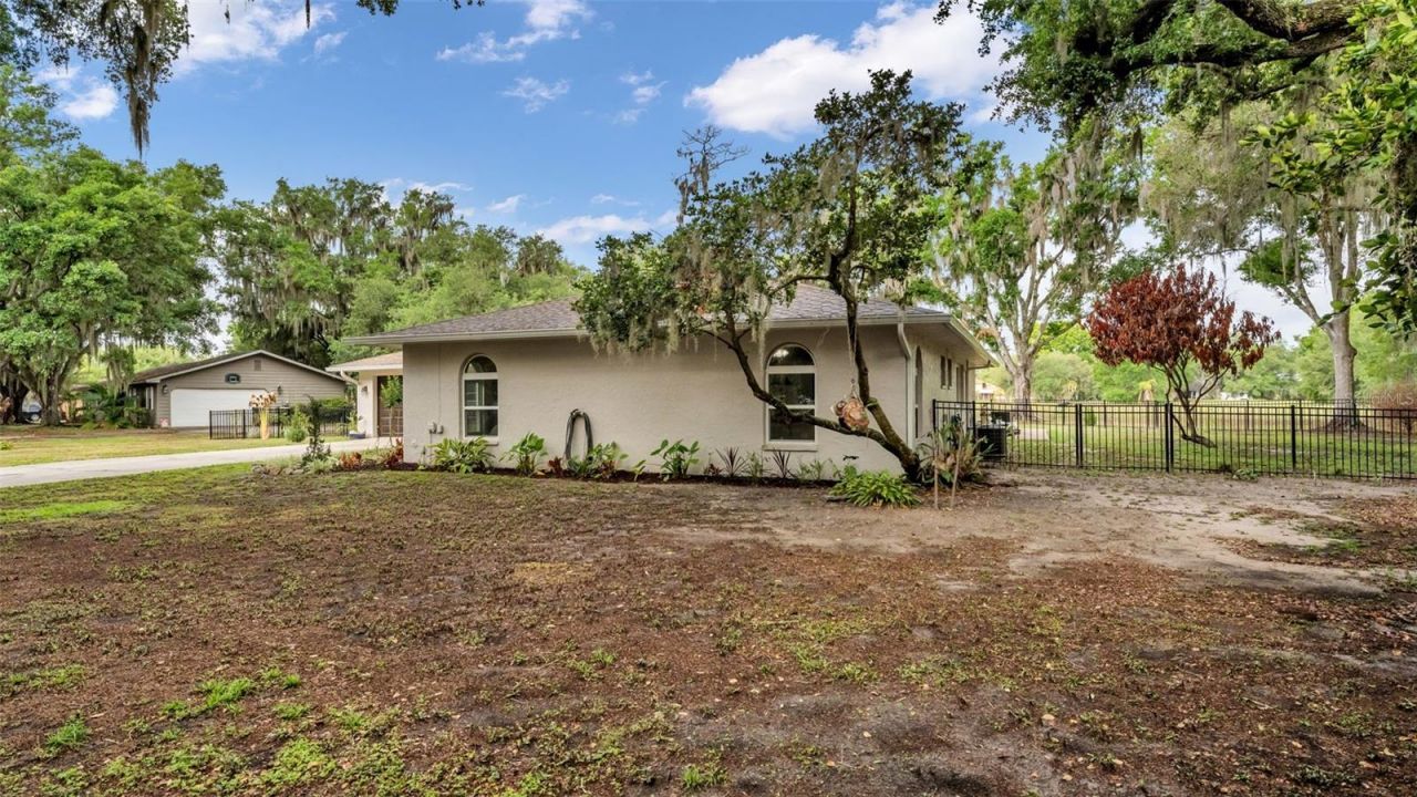 135 Country Club Lane , Mulberry, FL 33860 Photo