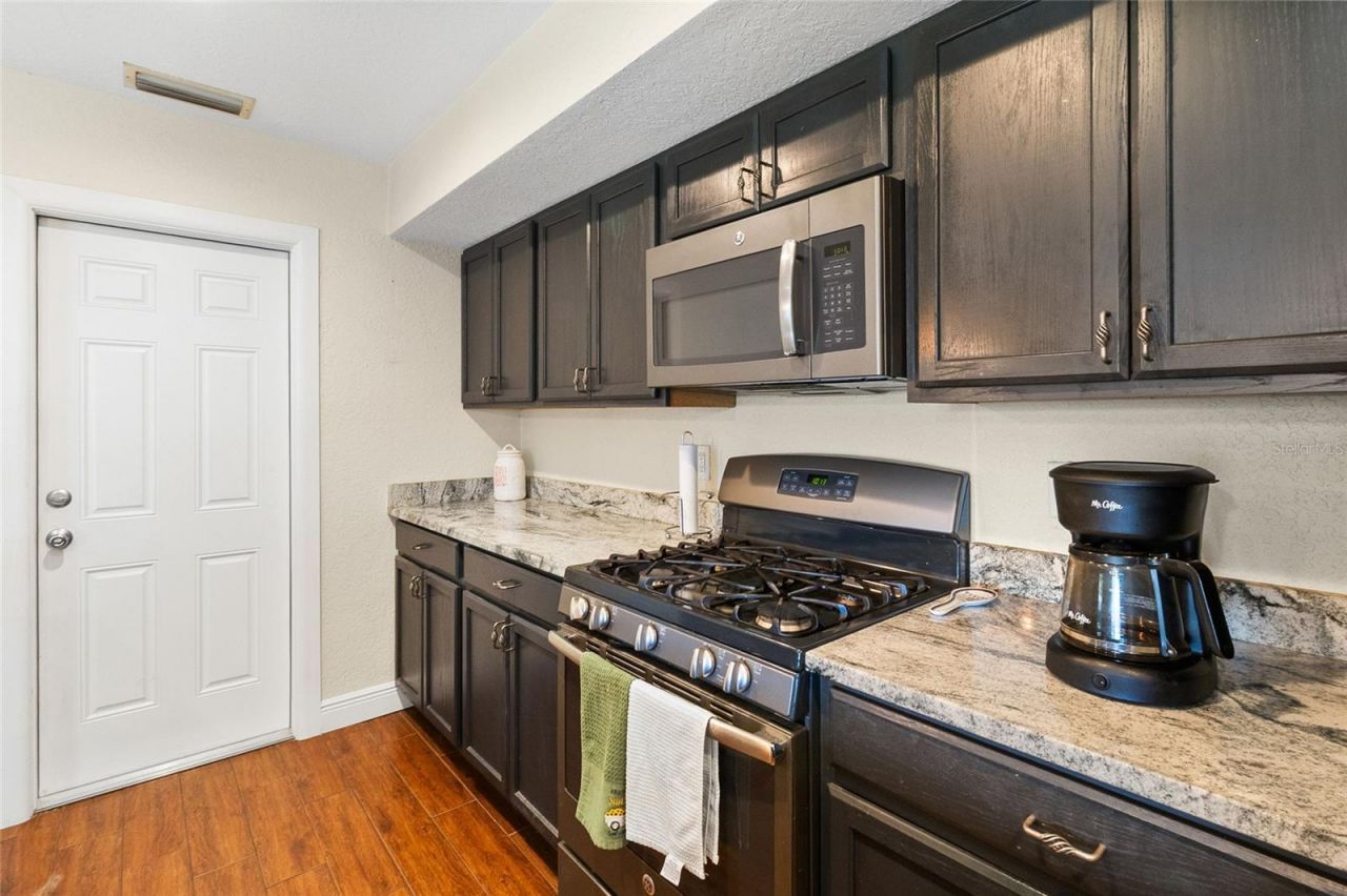 7001 18th Street N, Saint Petersburg, FL 33702 Photo
