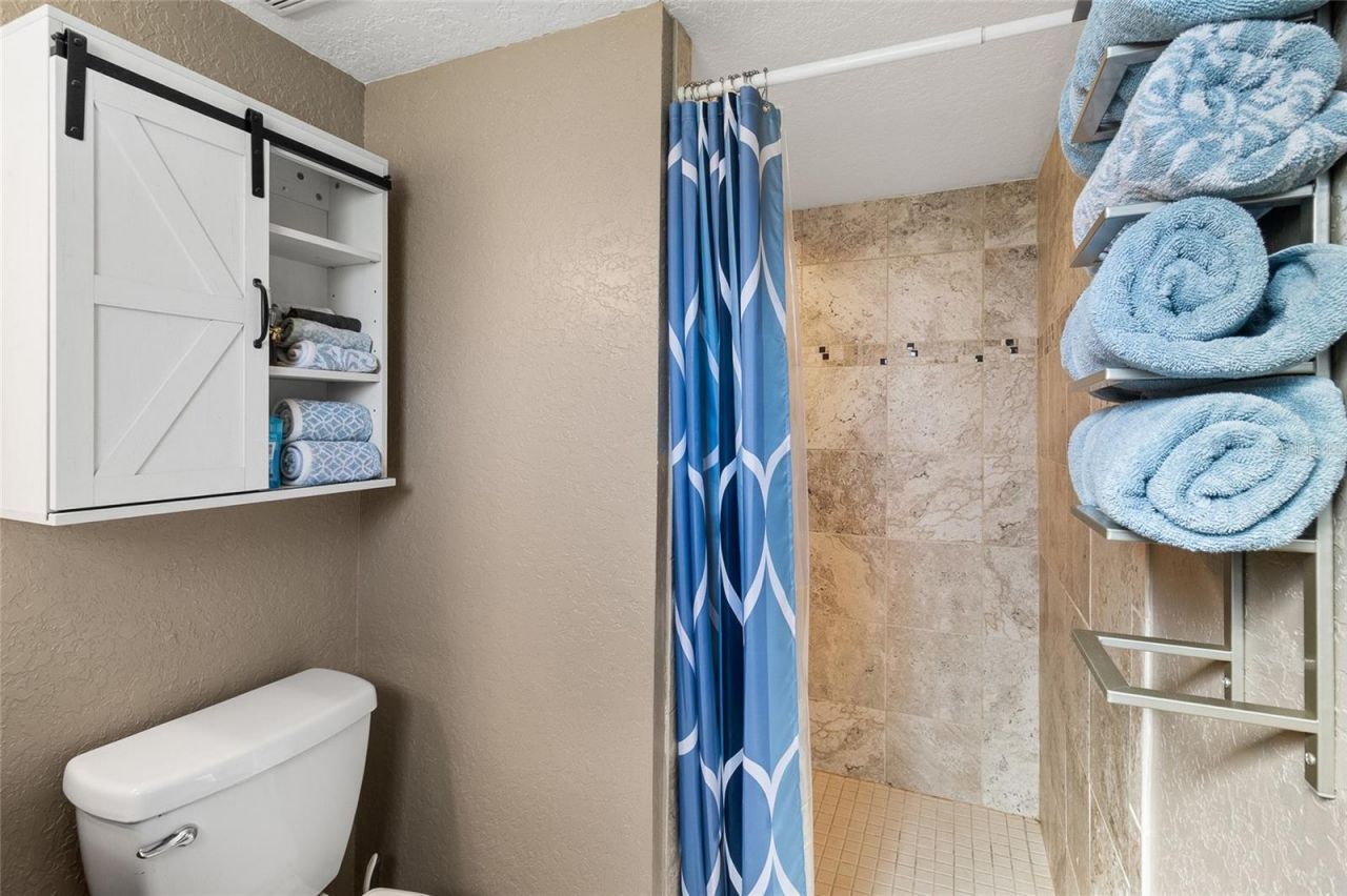 7001 18th Street N, Saint Petersburg, FL 33702 Photo