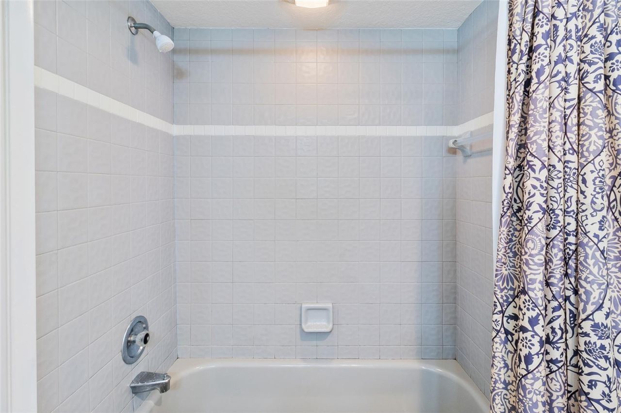 7001 18th Street N, Saint Petersburg, FL 33702 Photo