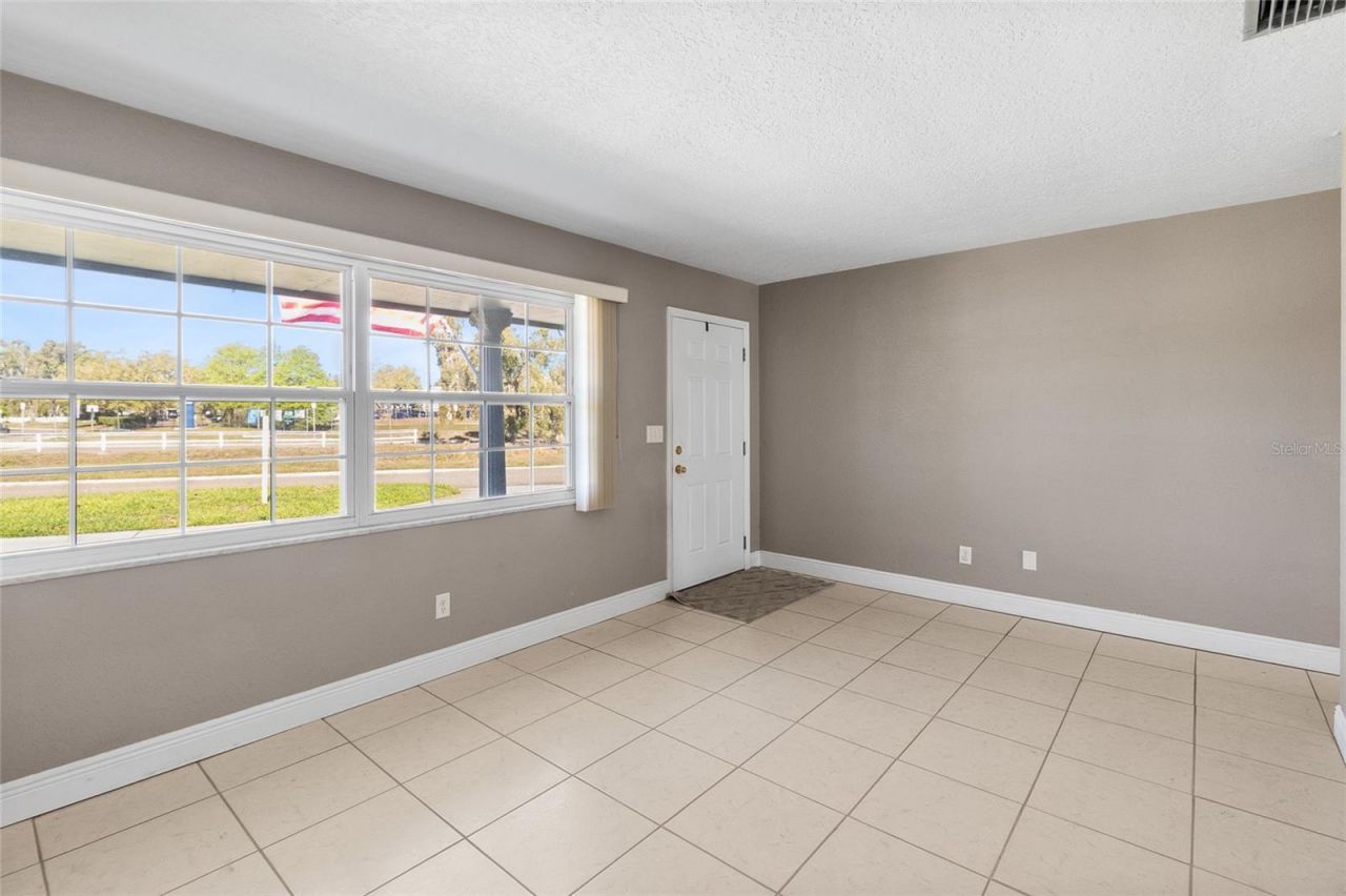 7001 18th Street N, Saint Petersburg, FL 33702 Photo