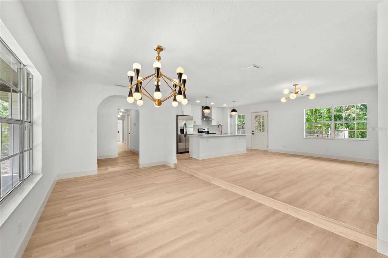 903 Lanewood Drive, Seffner, FL 33584 Photo