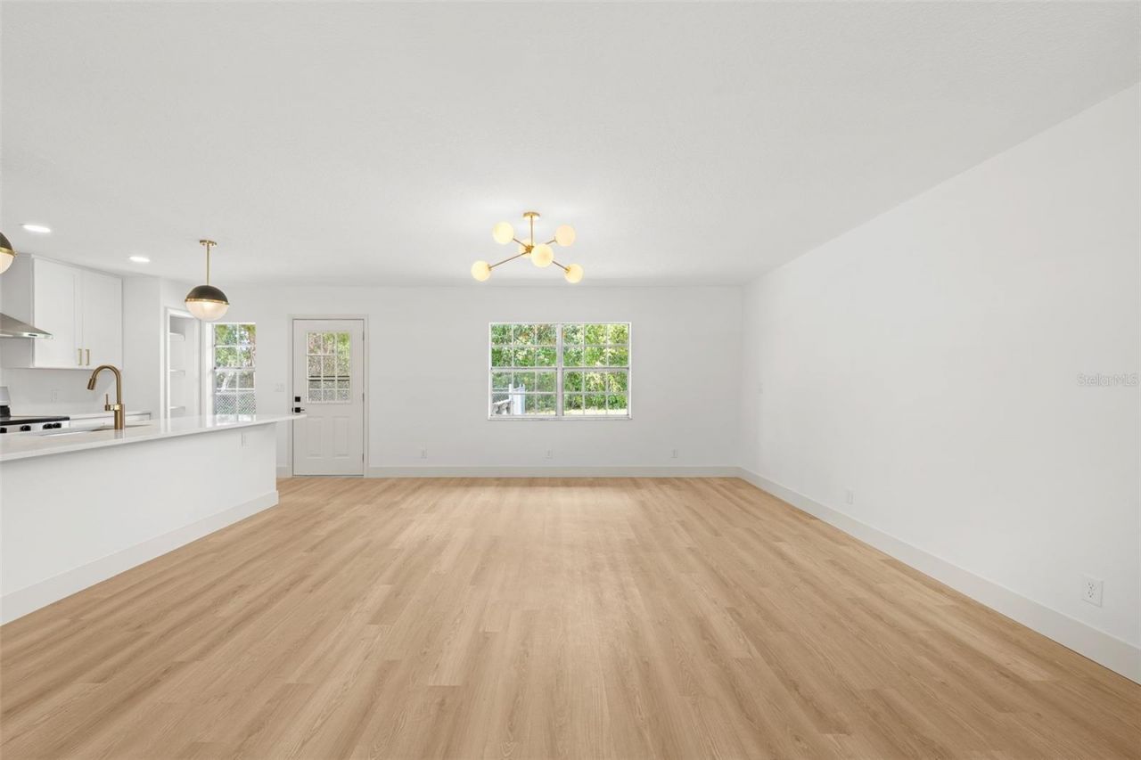 903 Lanewood Drive, Seffner, FL 33584 Photo