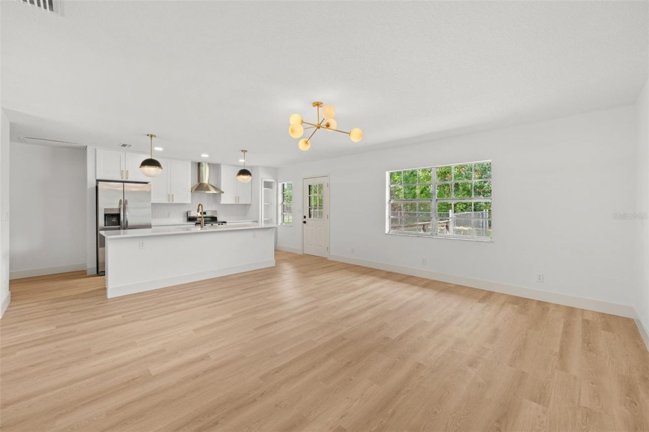 903 Lanewood Drive, Seffner, FL 33584 Photo