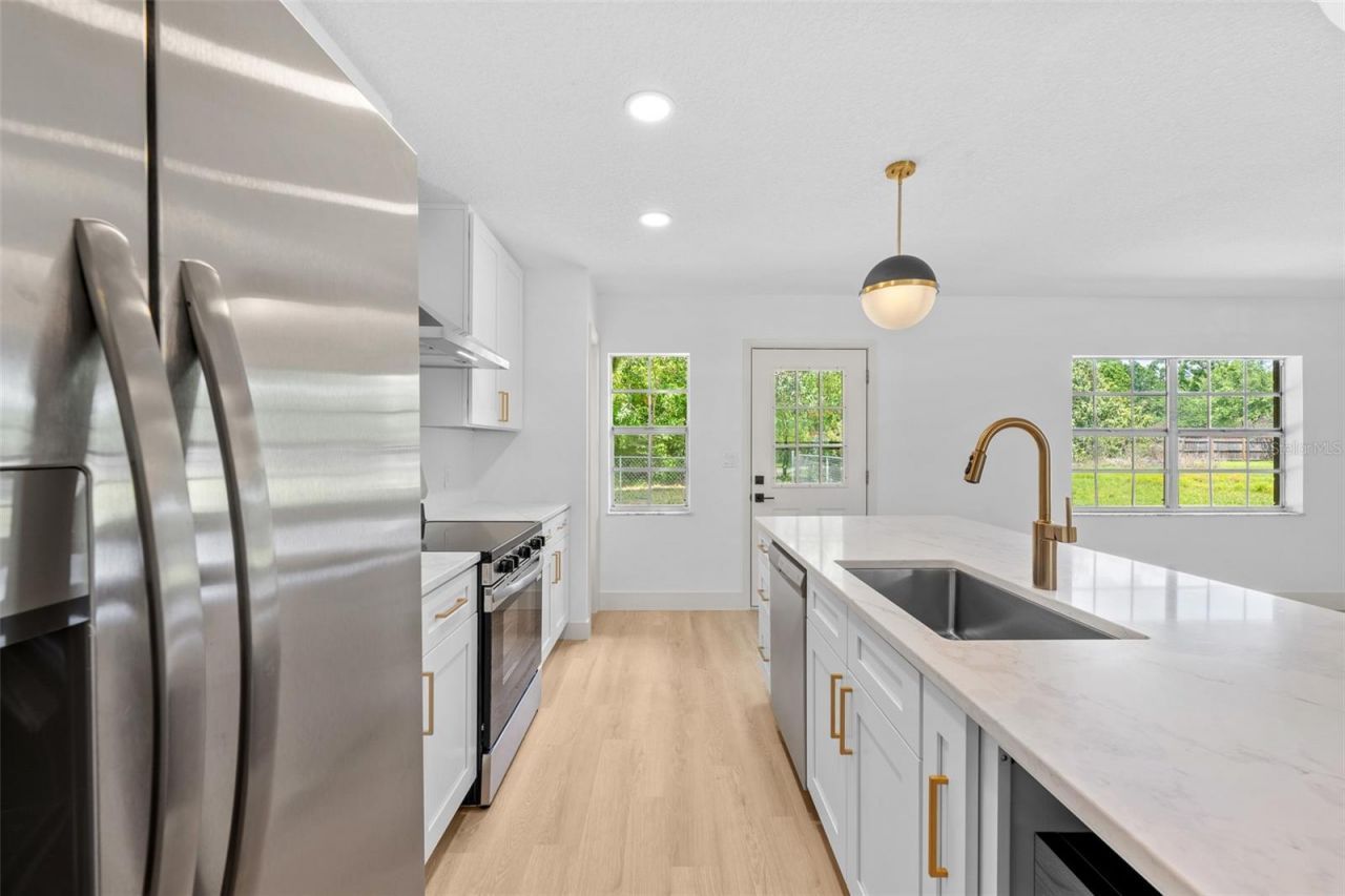 903 Lanewood Drive, Seffner, FL 33584 Photo