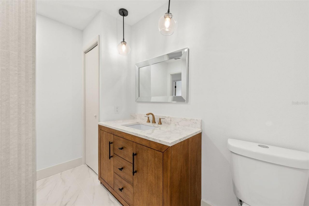 903 Lanewood Drive, Seffner, FL 33584 Photo