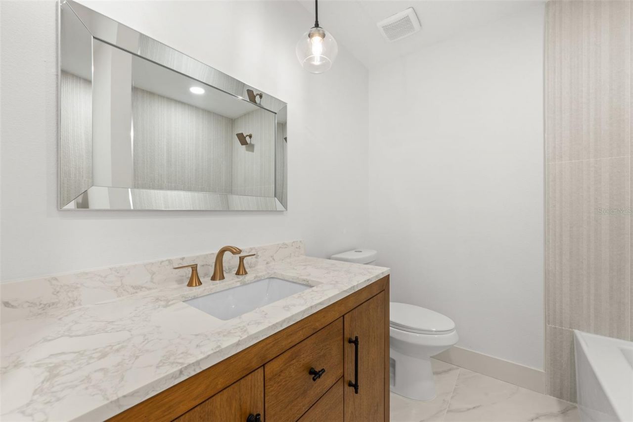 903 Lanewood Drive, Seffner, FL 33584 Photo