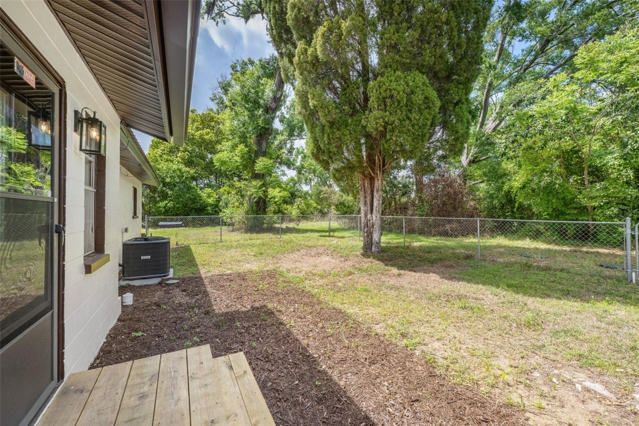 903 Lanewood Drive, Seffner, FL 33584 Photo