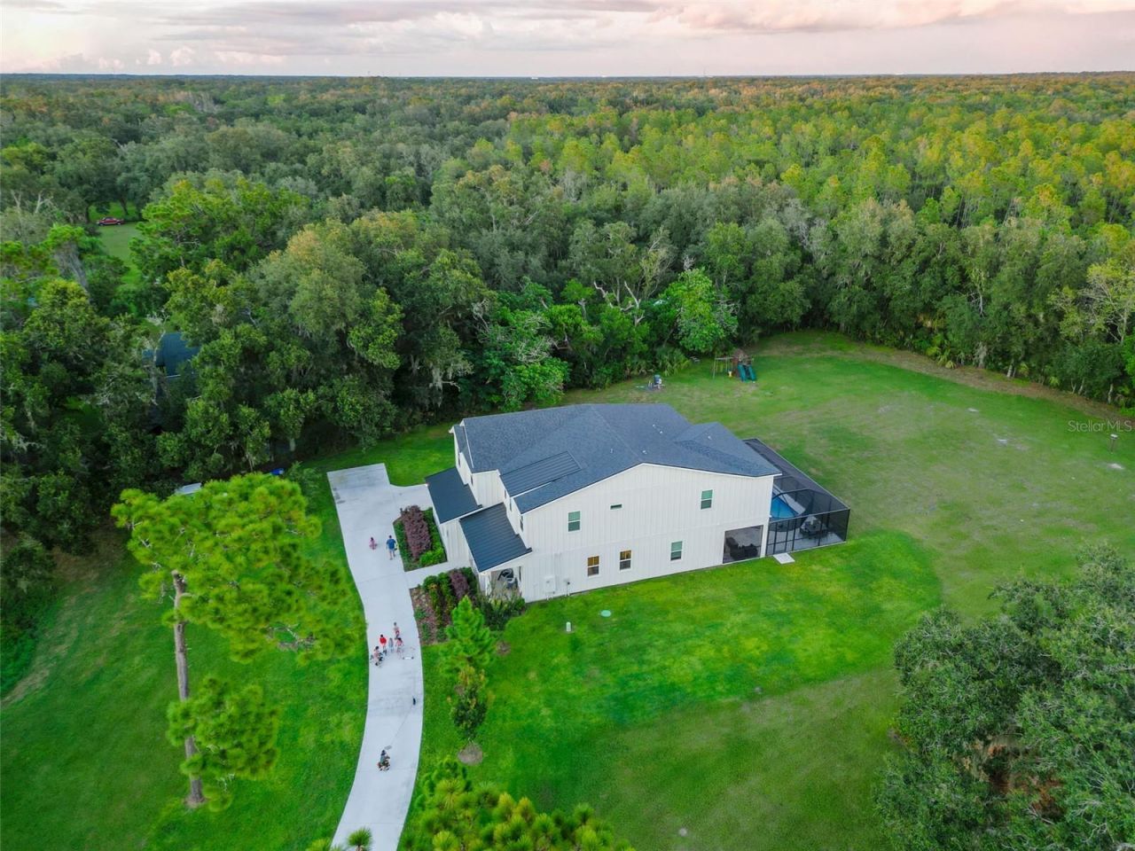 2890 Alexandria Marie Lane, Lutz, FL 33559 Photo