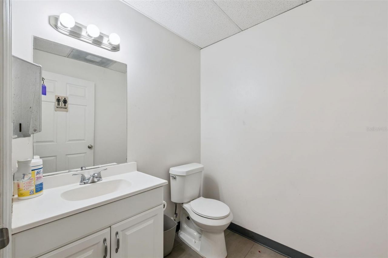 10235 General Drive, Unit 8, Orlando, FL 32824 Photo