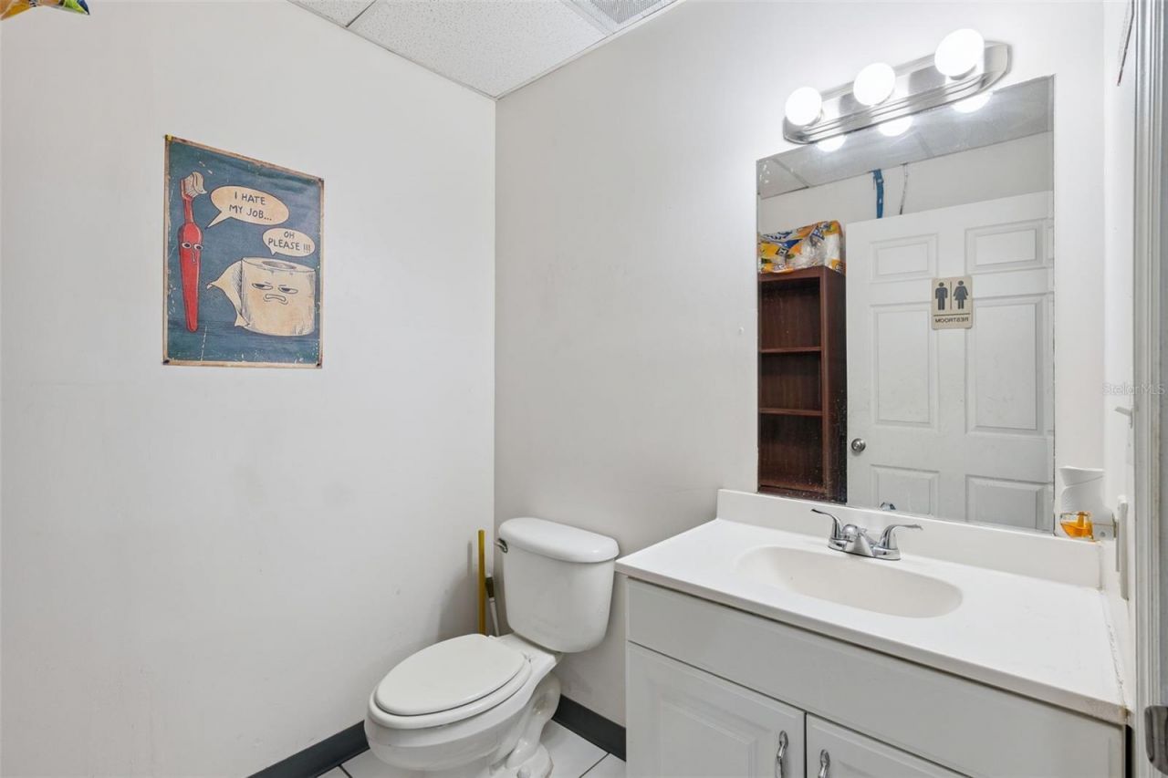 10235 General Drive, Unit 8, Orlando, FL 32824 Photo