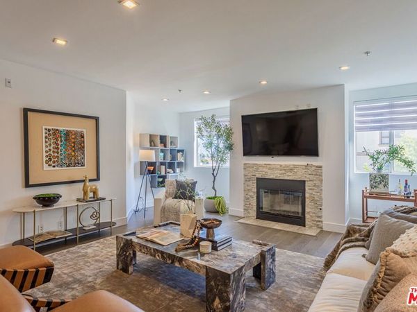 120 S Crescent Drive, Unit 304, Beverly Hills, CA 90212