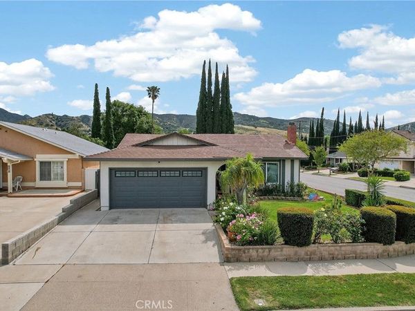 5604 Bloomfield Street, Simi Valley, CA 93063
