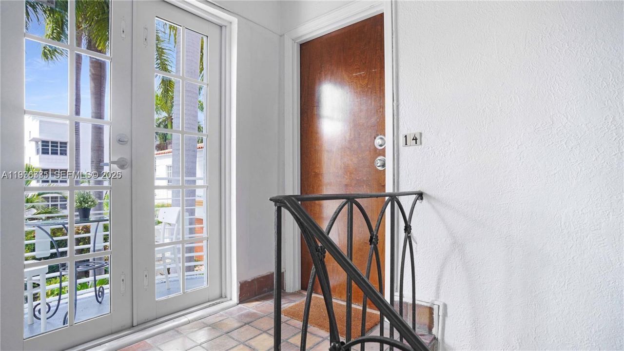 439 15th St, Unit 14, Miami Beach, FL 33139 Photo