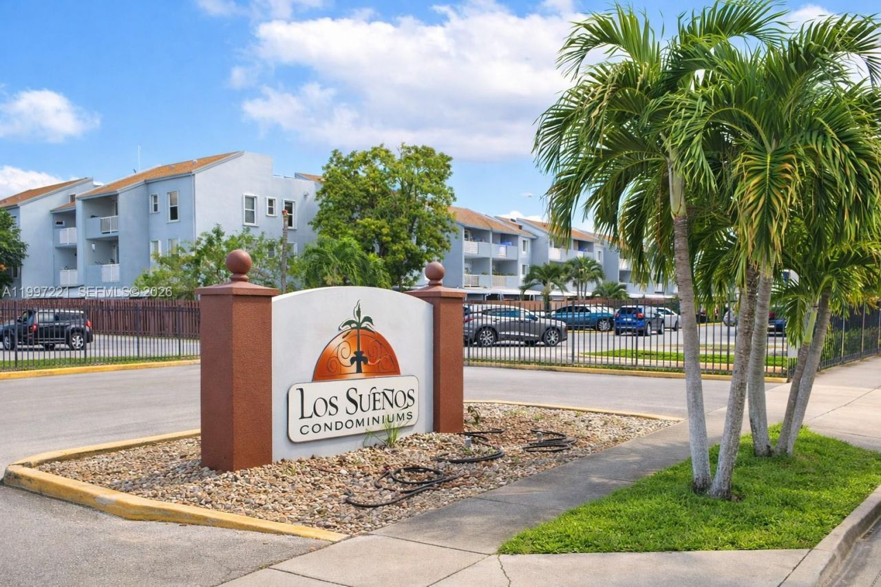 1755 W 60th St, Unit D212, Hialeah, FL 33012 Photo
