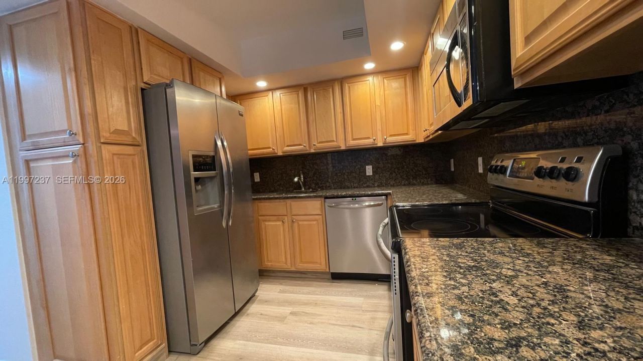 5600 Collins Ave, Unit 16N, Miami Beach, FL 33140 Photo