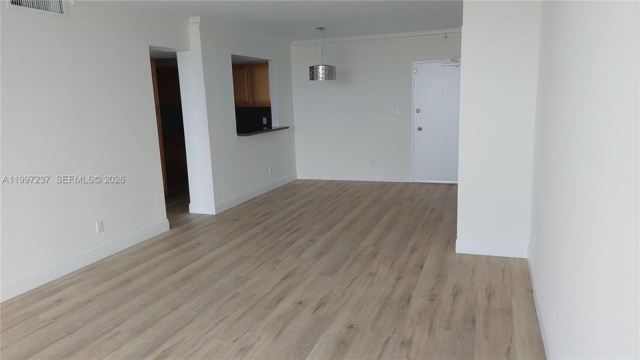 5600 Collins Ave, Unit 16N, Miami Beach, FL 33140 Photo