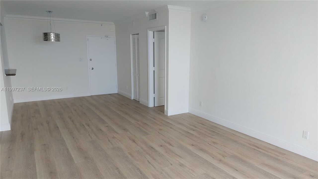 5600 Collins Ave, Unit 16N, Miami Beach, FL 33140 Photo