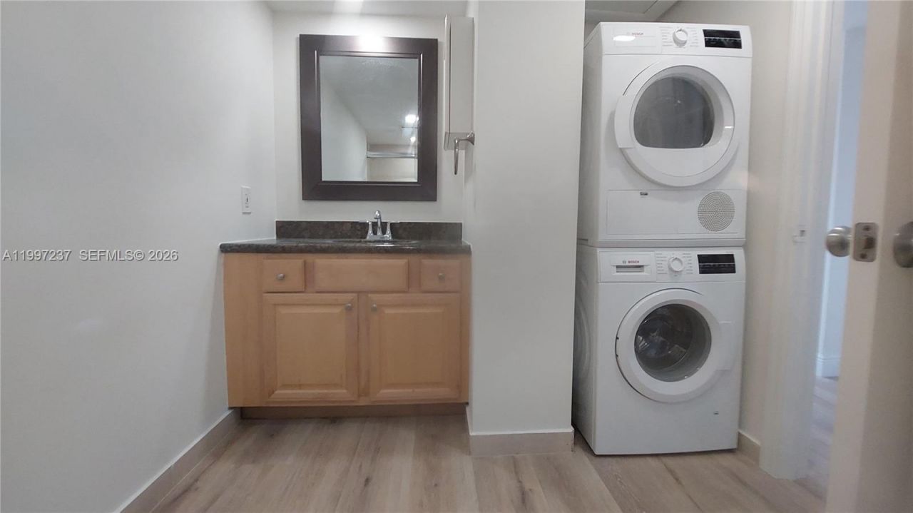 5600 Collins Ave, Unit 16N, Miami Beach, FL 33140 Photo