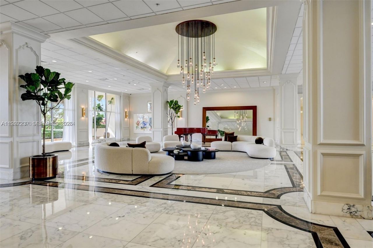 5600 Collins Ave, Unit 16N, Miami Beach, FL 33140 Photo