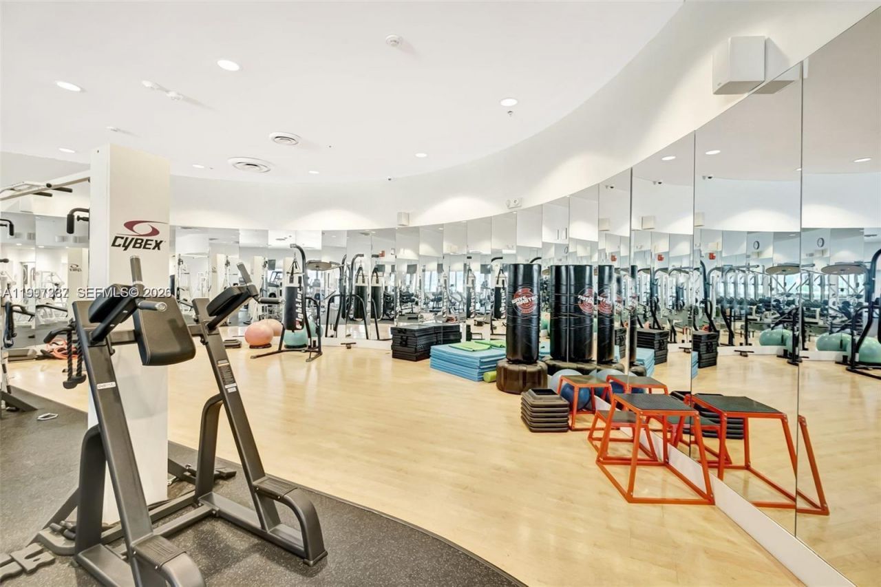 5600 Collins Ave, Unit 16N, Miami Beach, FL 33140 Photo