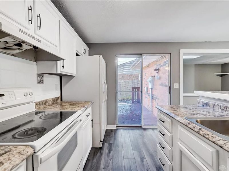 4825 Flagstone Court, Dayton, OH 45424 Photo 19