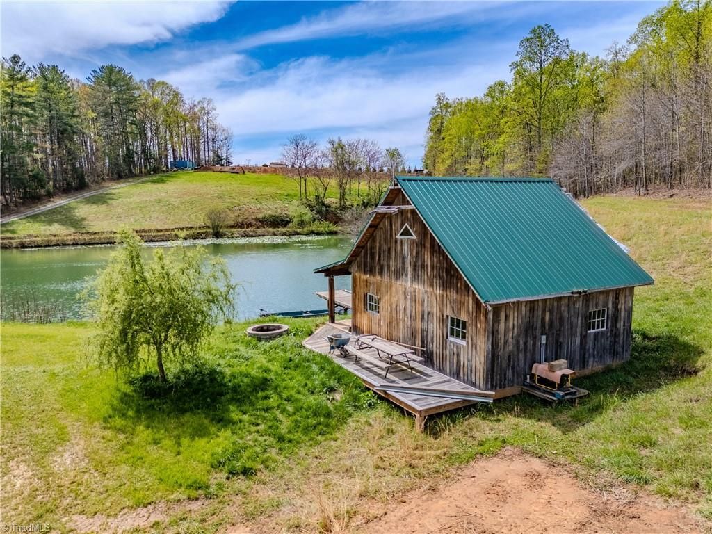 585 Oak Grove Church Road, Mount Airy, NC 27030 Main Photo