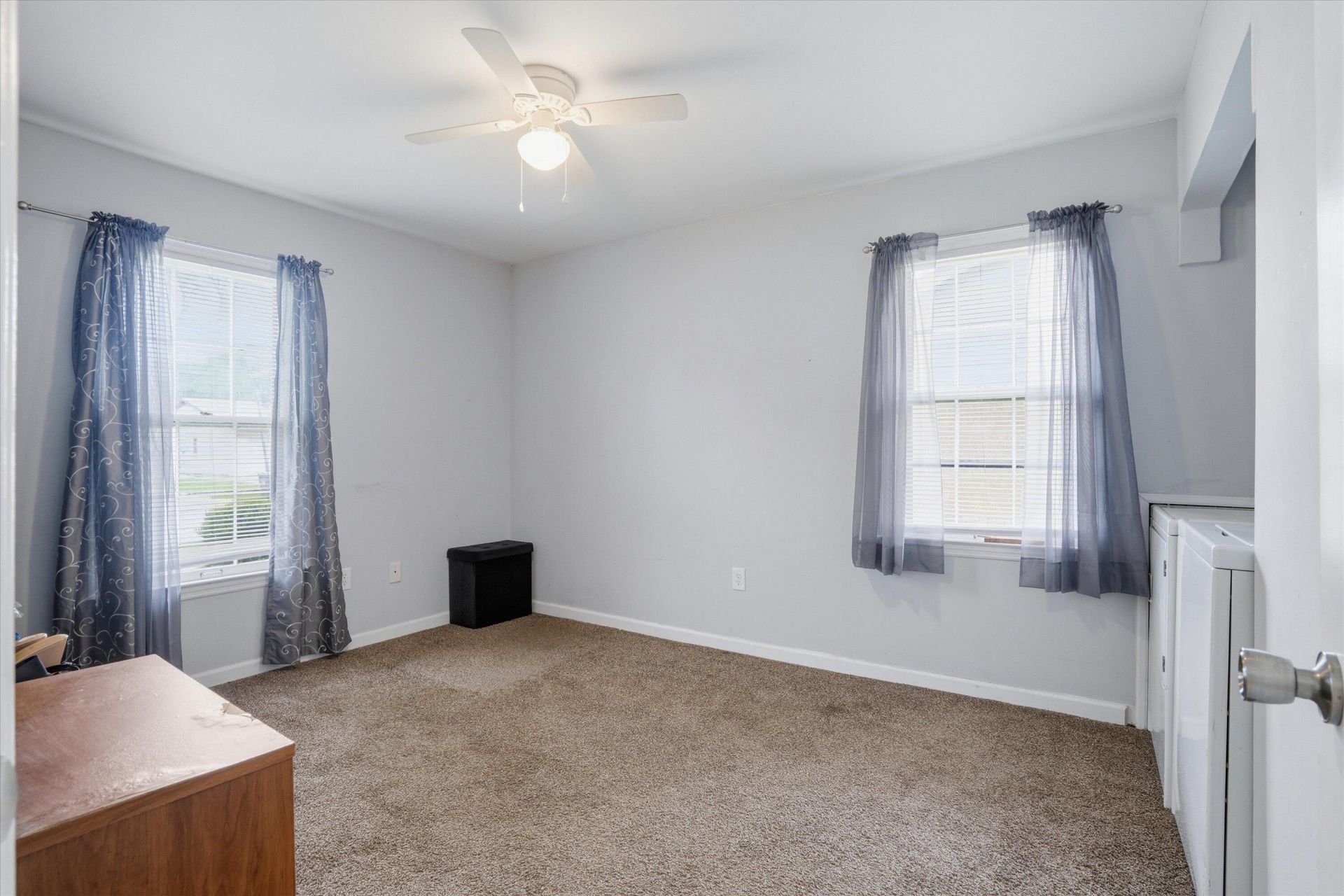 218 Village Green Circle Photo 13