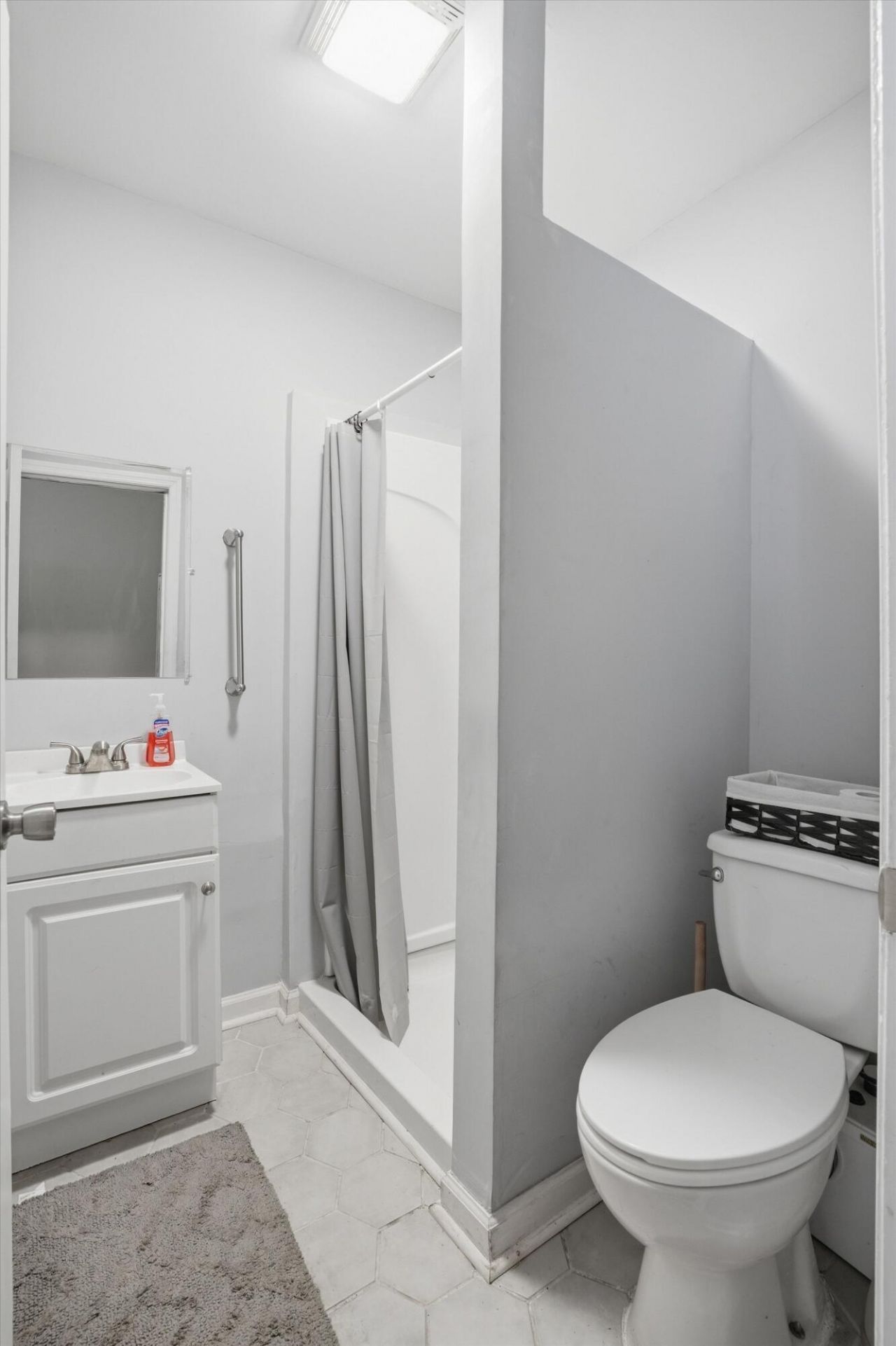 218 Village Green Circle Photo 22