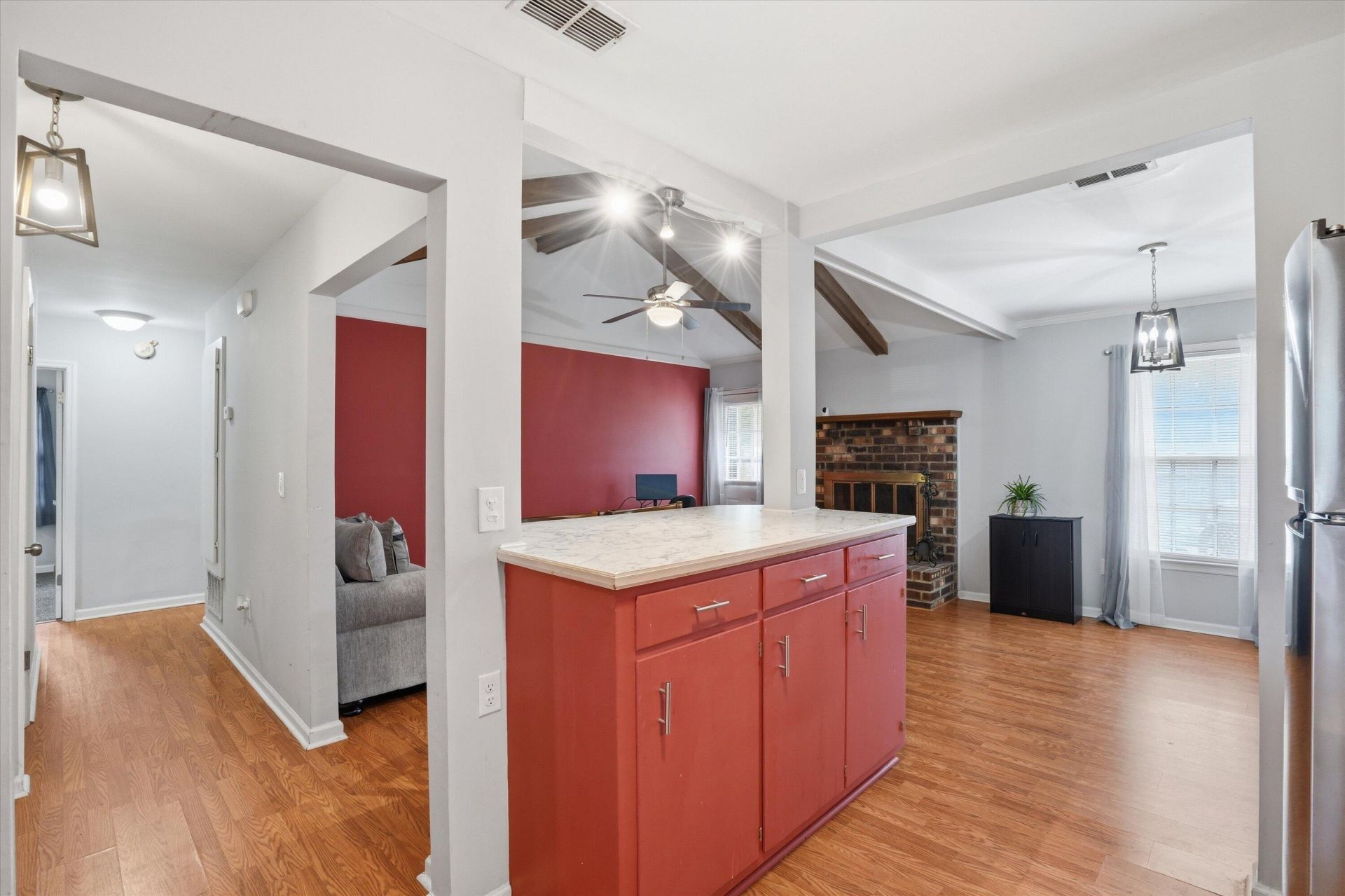 218 Village Green Circle Photo 8