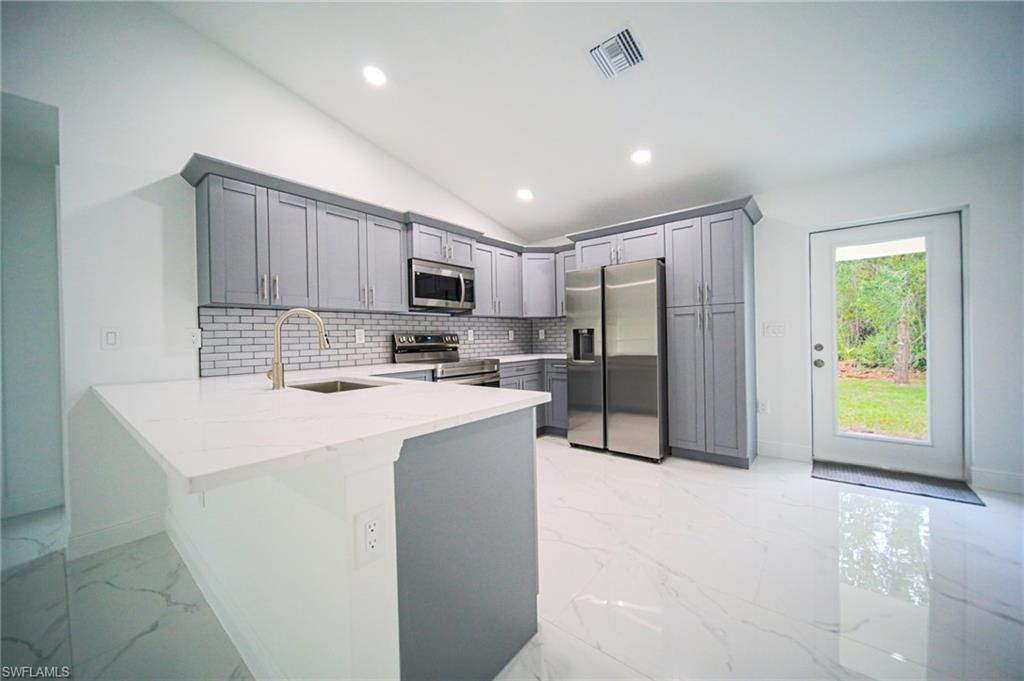 824 Carpenter St E, Lehigh Acres, FL 33974 Photo