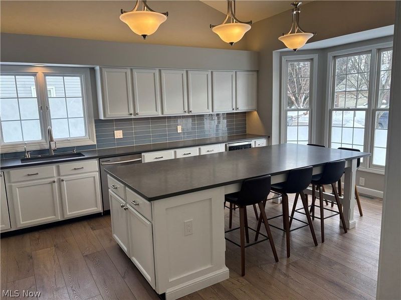 20200 Ellsworth Drive , Strongsville, OH 44149 Photo 6