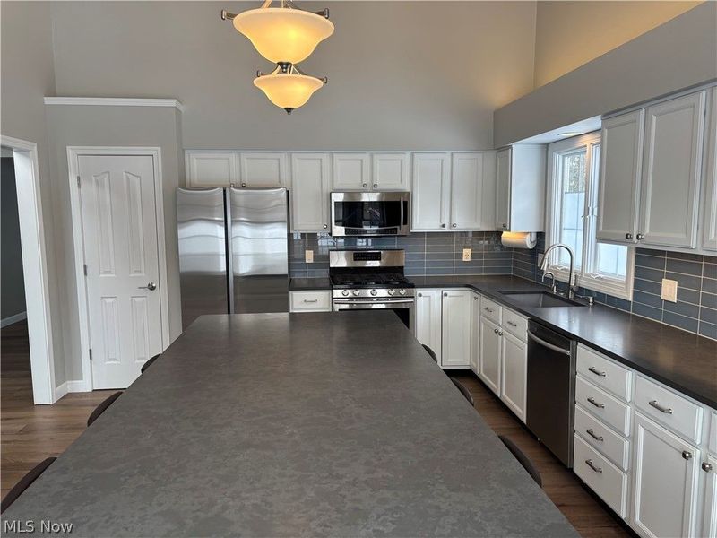 20200 Ellsworth Drive , Strongsville, OH 44149 Photo 8