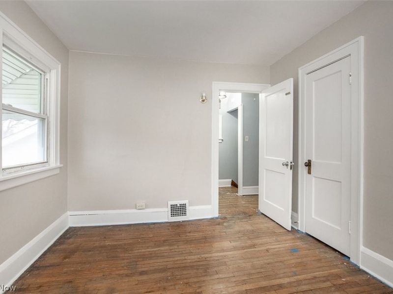 11412 Thrush Avenue , Cleveland, OH 44111 Photo 13