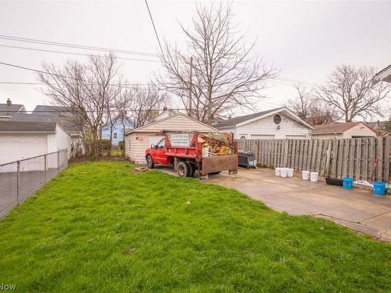 11412 Thrush Avenue , Cleveland, OH 44111 Photo 23