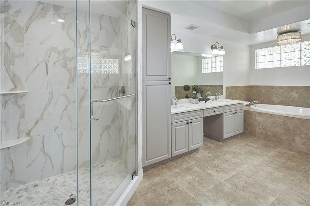 850 6th Ave N, Unit 204, Naples, FL 34102 Photo