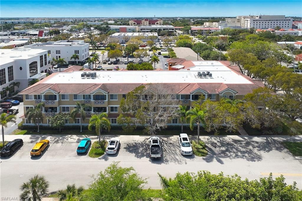 850 6th Ave N, Unit 204, Naples, FL 34102 Photo