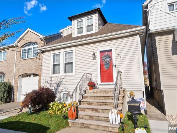 252 Grace Avenue, SECAUCUS, NJ 07094