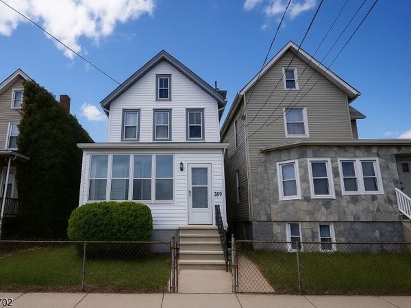 169 Oakwood Pl, Orange, NJ 07050