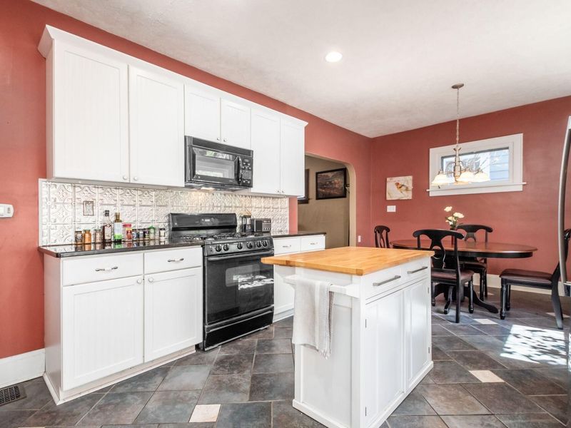 261 E Tulane Road, Columbus, OH 43202 Photo 10