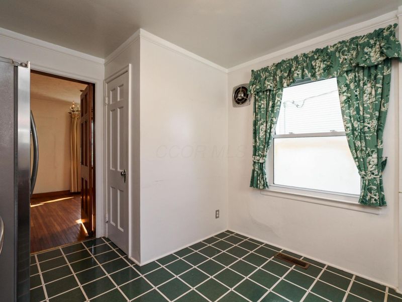 136 Fallis Road , Columbus, OH 43214 Photo 12