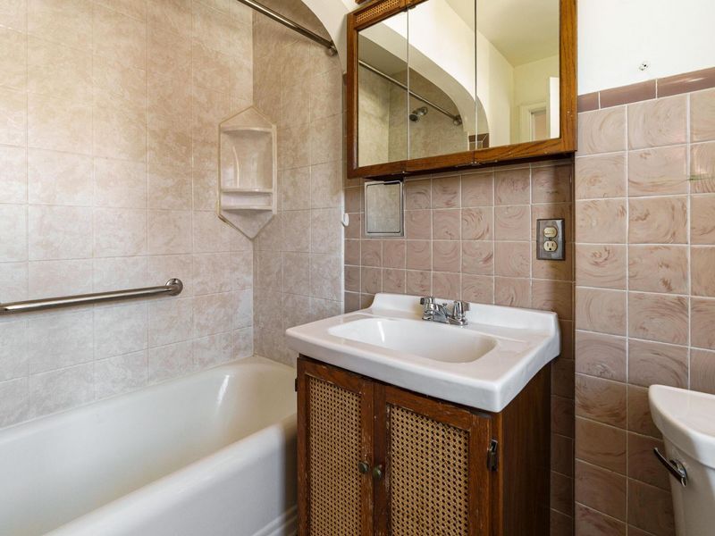 136 Fallis Road , Columbus, OH 43214 Photo 18