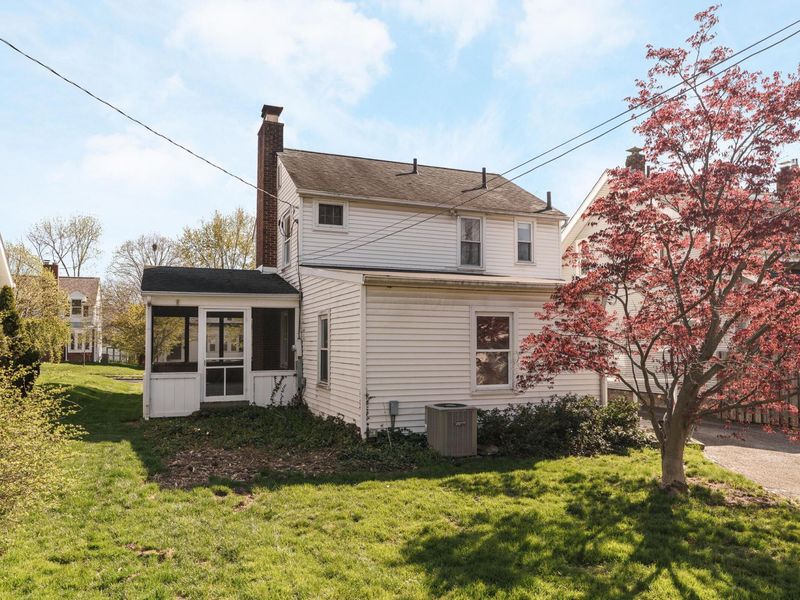 136 Fallis Road , Columbus, OH 43214 Photo 2