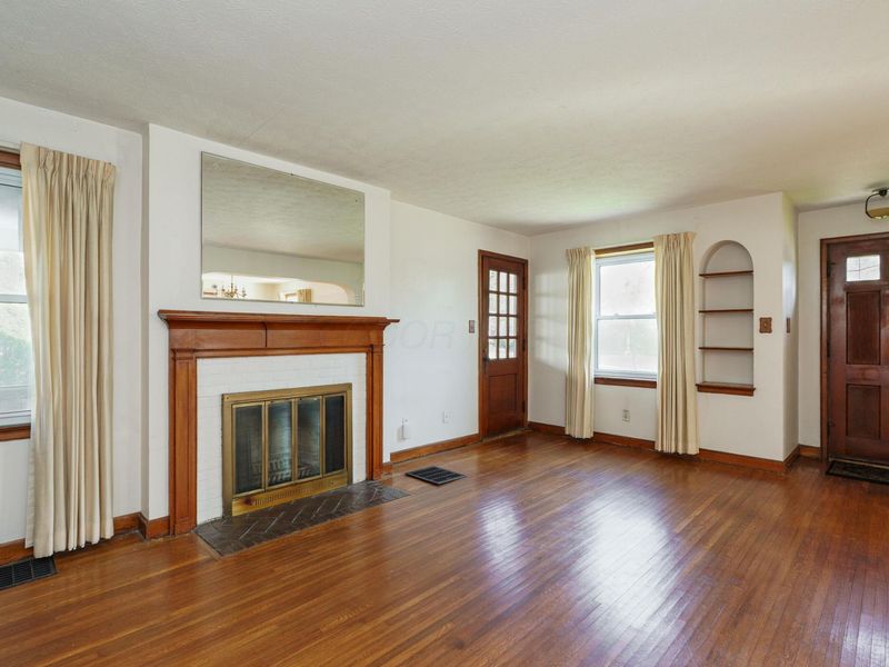 136 Fallis Road , Columbus, OH 43214 Photo 6