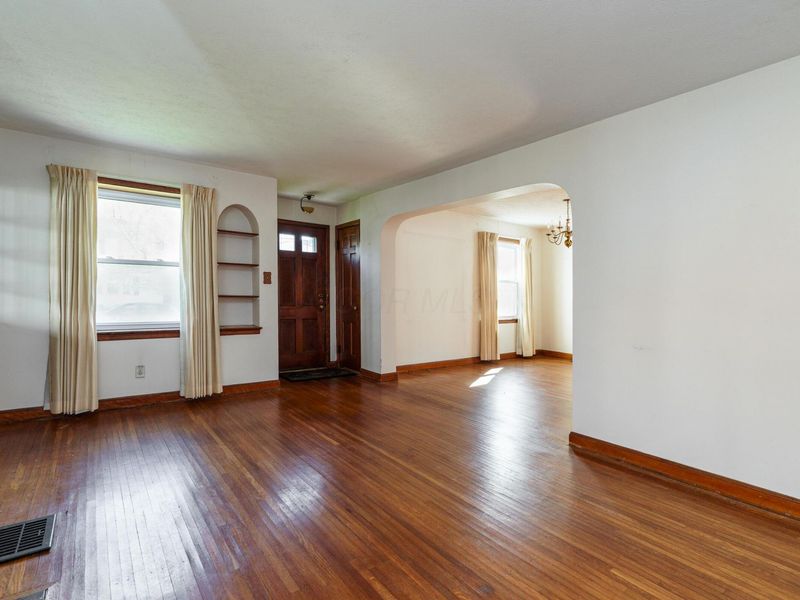 136 Fallis Road , Columbus, OH 43214 Photo 7