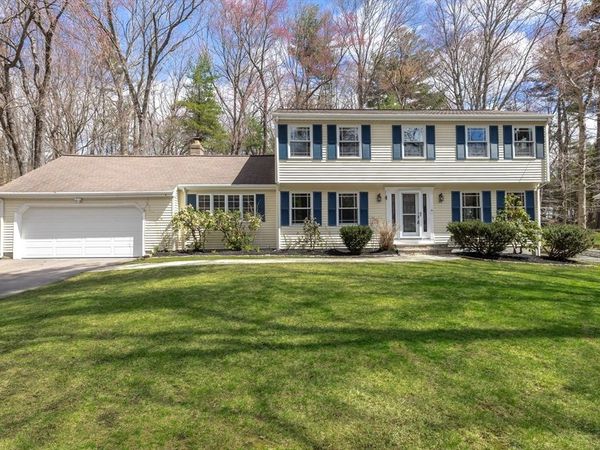 39 Jodie Rd, Framingham, MA 01702
