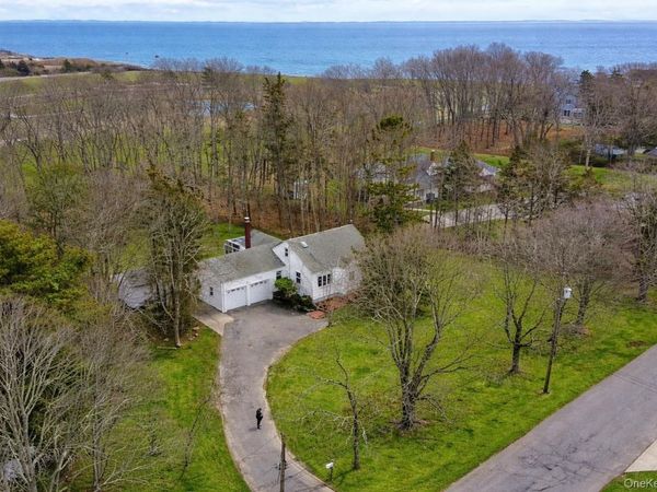 281 Woodacres Road, East Patchogue, NY 11772