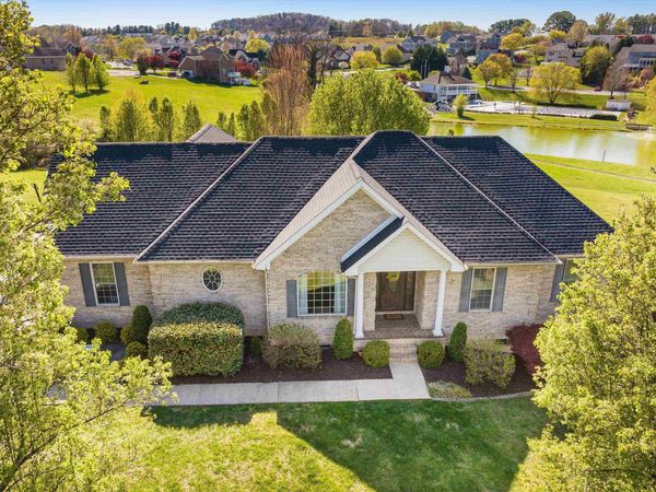 31 FAIRFIELD CT, STAUNTON, VA 24401