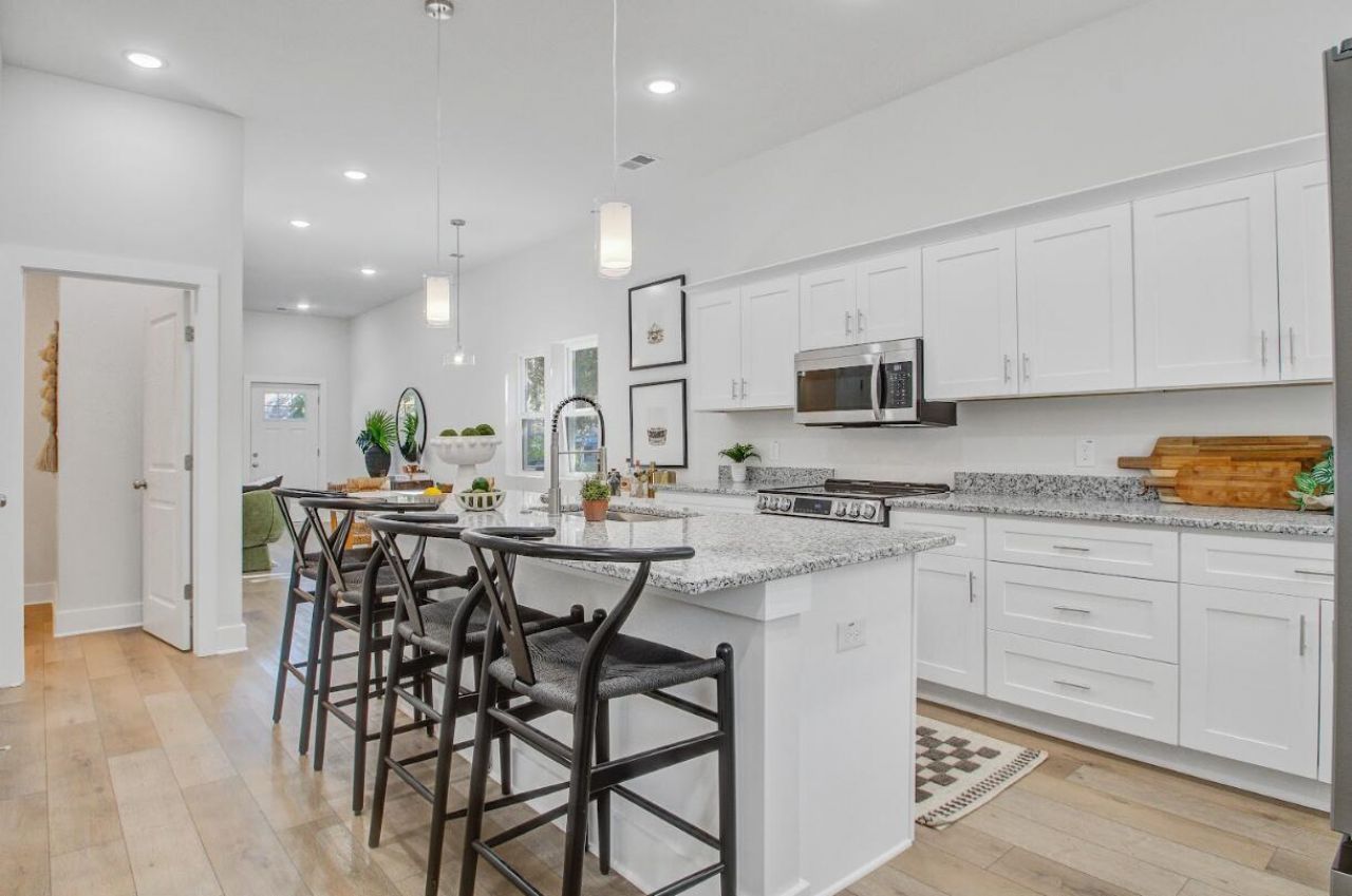 5739 N Murray Avenue Photo 13